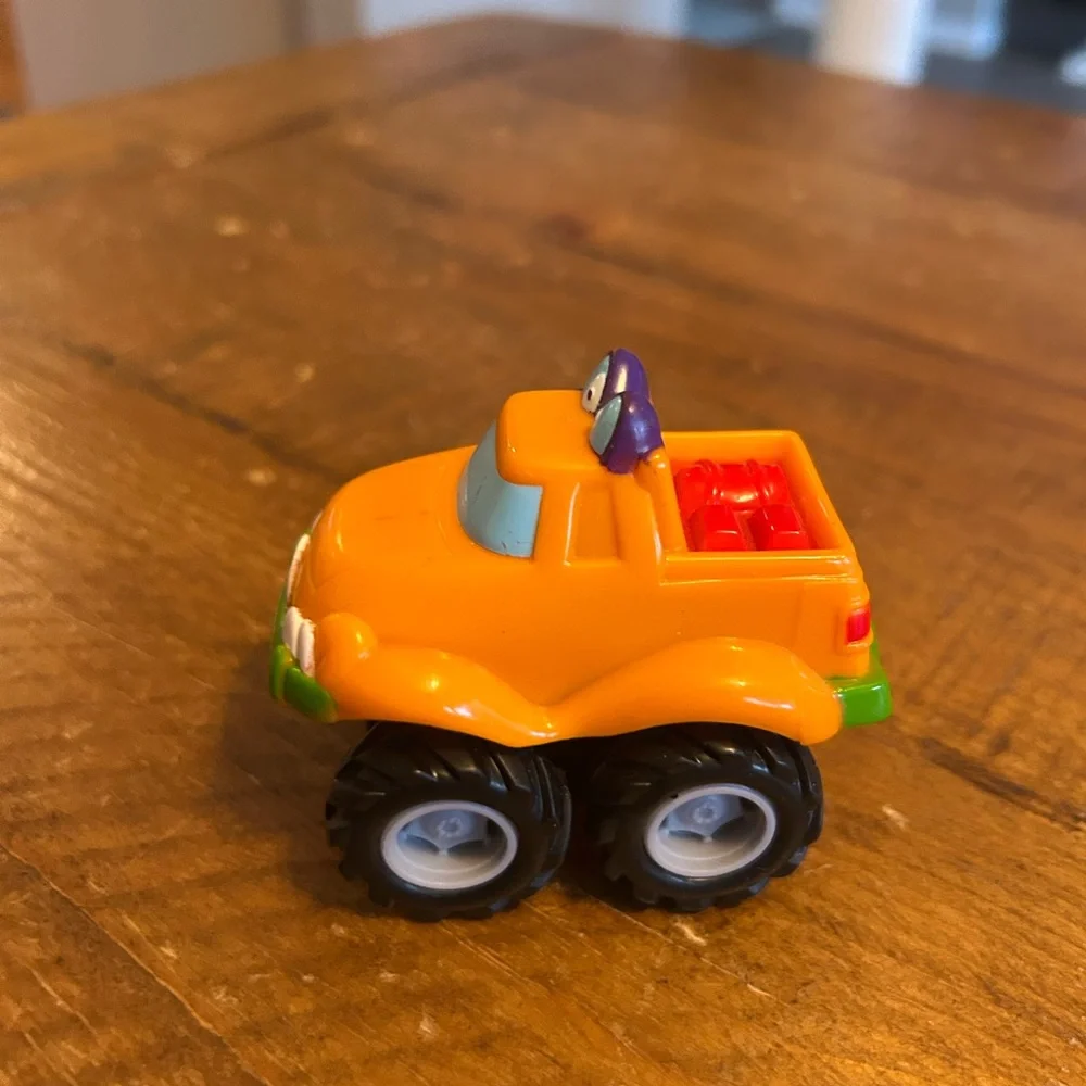 Del Taco Kid Loco meal toy monster truck as is